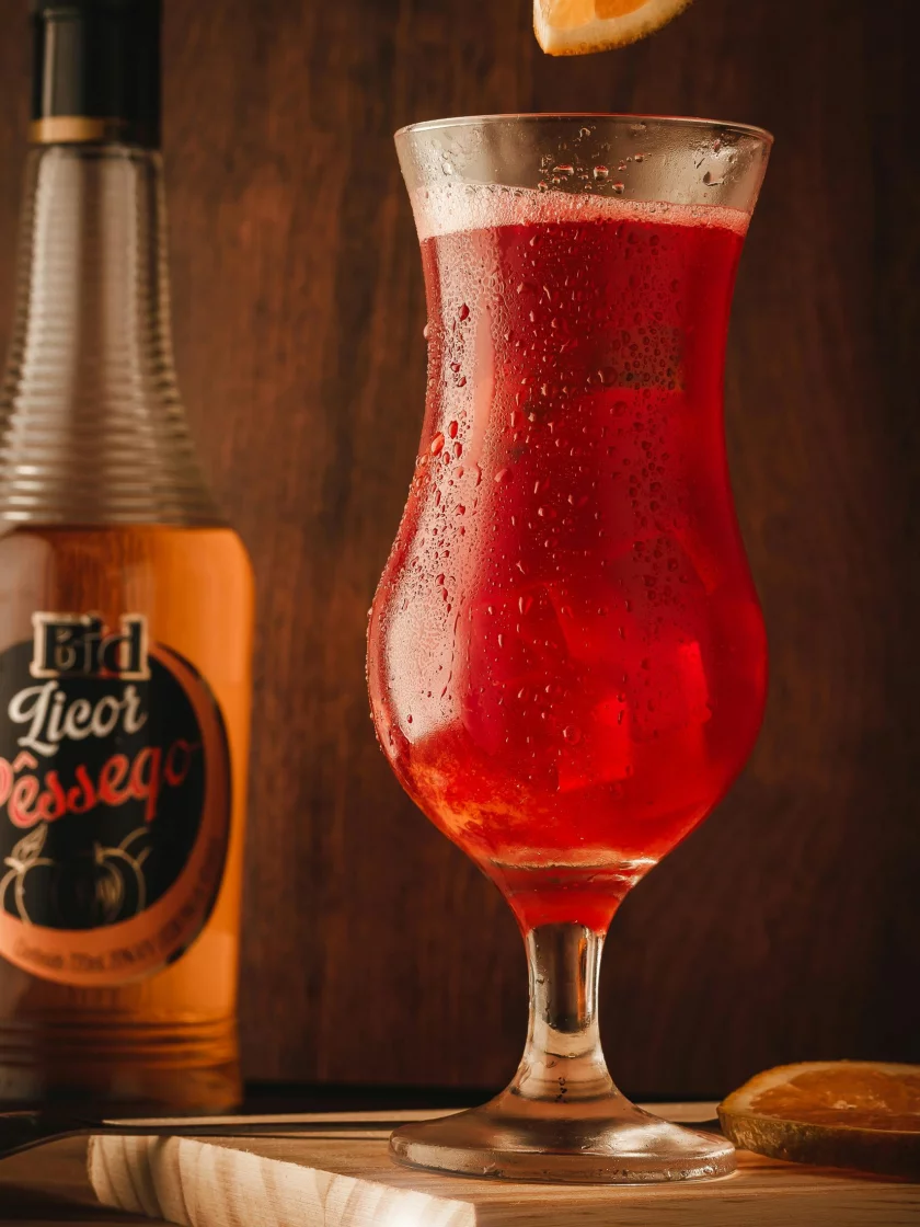 Roter Drink im Glas